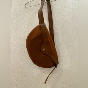 Universal Thread Belt Bag